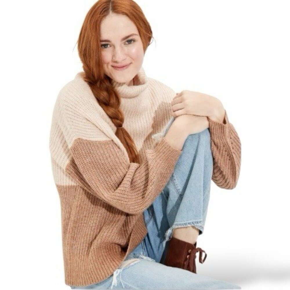 AE Oversized Dreamspun Mock Neck Sweater Size XS